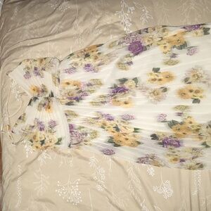 EXPRESS Floral V-Neck Pleated Cross Back Maxi Dress